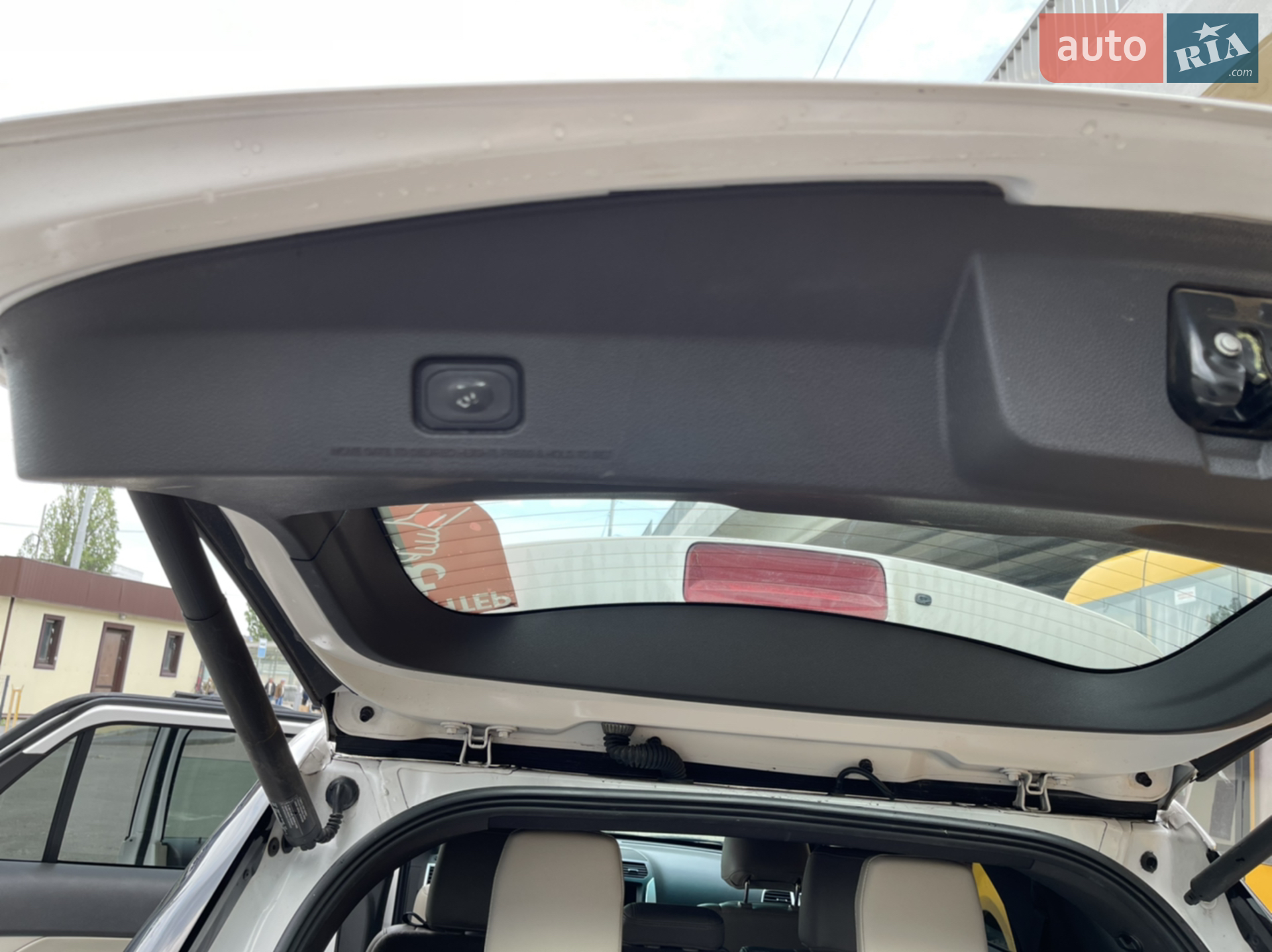 2013 Ford Explorer - мініатюра 24
