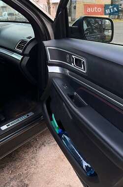 Внедорожник / Кроссовер Ford Explorer 2015 в Харькове