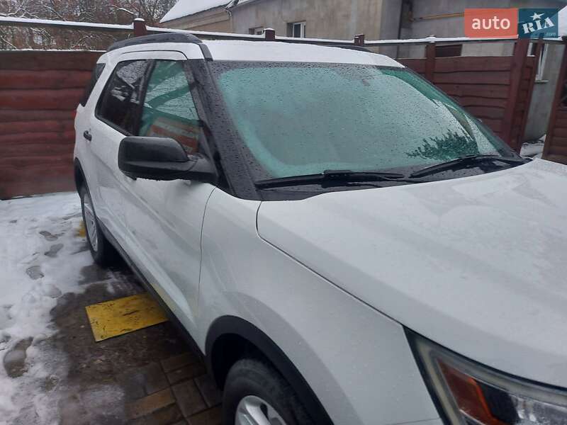 Внедорожник / Кроссовер Ford Explorer 2017 в Ирпене