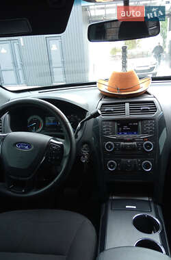 Позашляховик / Кросовер Ford Explorer 2017 в Луцьку