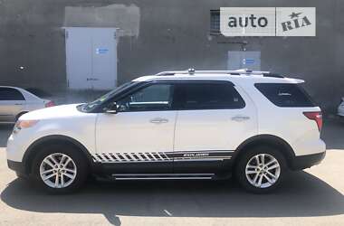 Позашляховик / Кросовер Ford Explorer 2013 в Києві