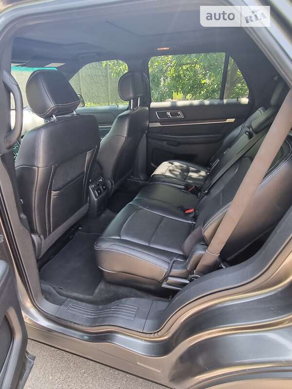 Внедорожник / Кроссовер Ford Explorer 2015 в Харькове фото 3 Внедорожник / Кроссовер Ford Explorer 2015 в Харькове