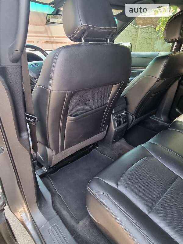 Внедорожник / Кроссовер Ford Explorer 2015 в Харькове фото 4 Внедорожник / Кроссовер Ford Explorer 2015 в Харькове