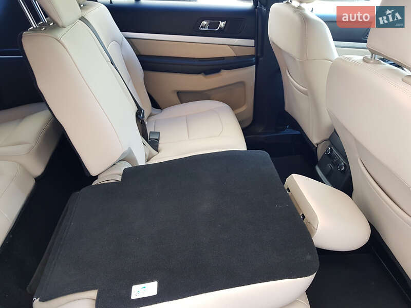Внедорожник / Кроссовер Ford Explorer 2018 в Ивано-Франковске