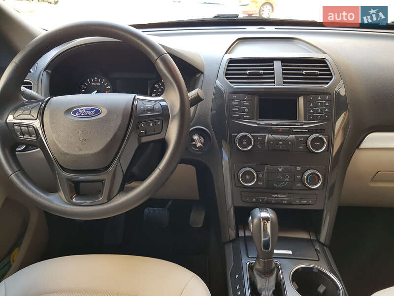 Внедорожник / Кроссовер Ford Explorer 2018 в Ивано-Франковске