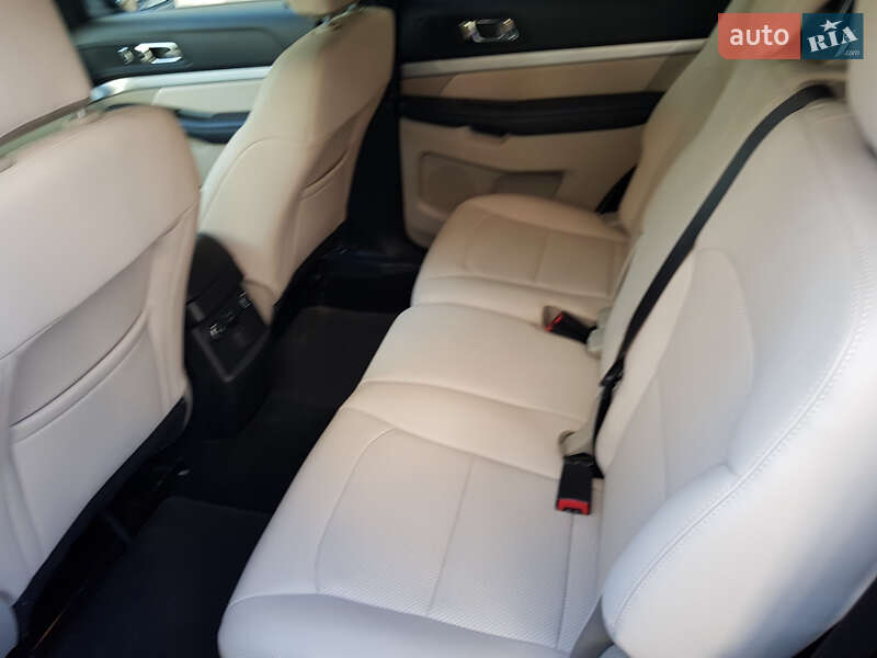 Внедорожник / Кроссовер Ford Explorer 2018 в Ивано-Франковске