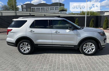 Позашляховик / Кросовер Ford Explorer 2018 в Тернополі