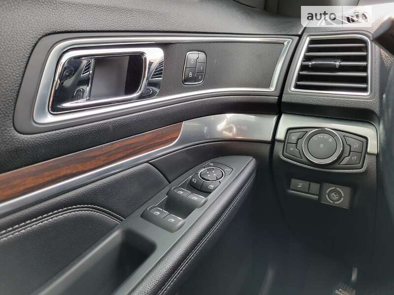 Позашляховик / Кросовер Ford Explorer 2018 в Києві
