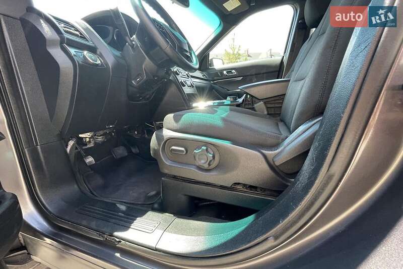 Внедорожник / Кроссовер Ford Explorer 2016 в Ивано-Франковске