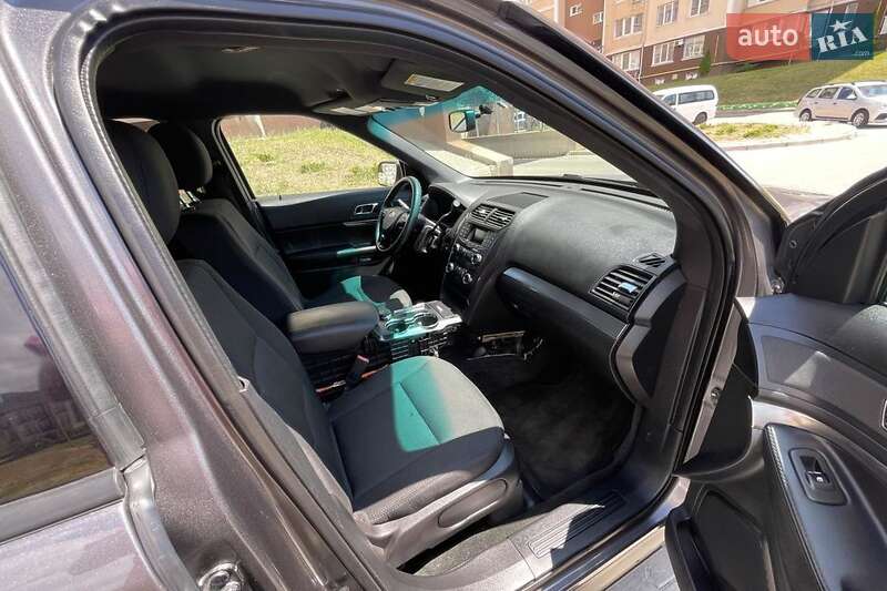 Внедорожник / Кроссовер Ford Explorer 2016 в Ивано-Франковске