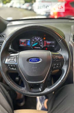 Внедорожник / Кроссовер Ford Explorer 2017 в Полтаве
