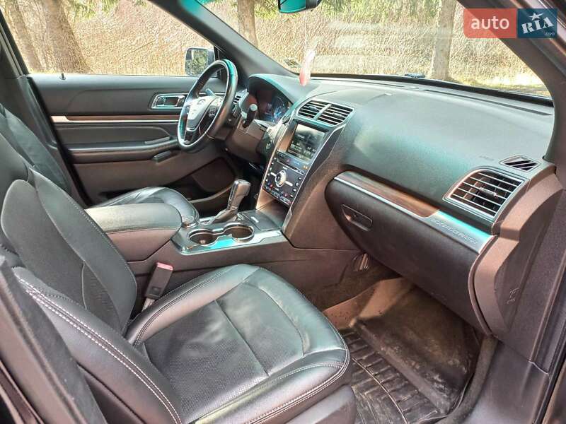 Внедорожник / Кроссовер Ford Explorer 2016 в Тернополе фото 12 Внедорожник / Кроссовер Ford Explorer 2016 в Тернополе