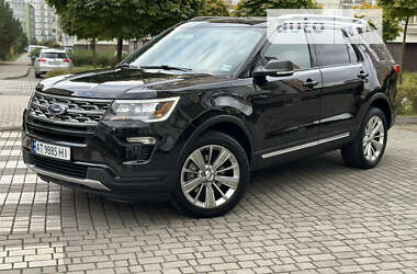 Позашляховик / Кросовер Ford Explorer 2018 в 