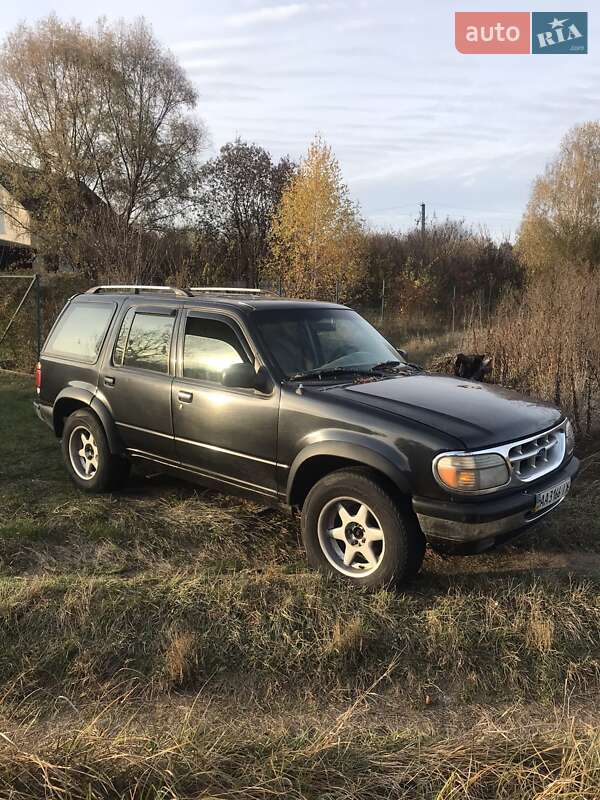 Внедорожник / Кроссовер Ford Explorer 1995 в Василькове