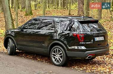 Внедорожник / Кроссовер Ford Explorer 2017 в Луцке