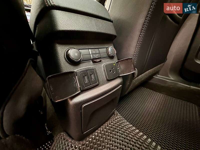 Внедорожник / Кроссовер Ford Explorer 2017 в Луцке