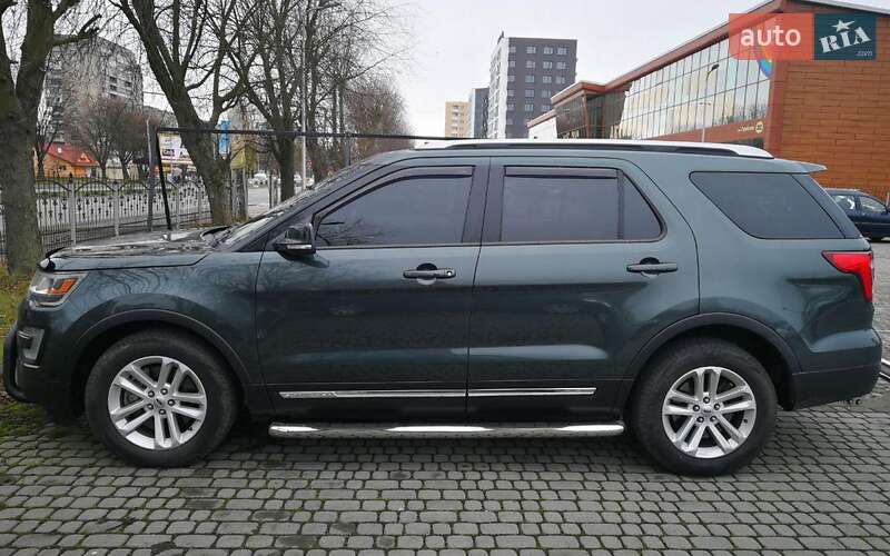 Позашляховик / Кросовер Ford Explorer 2015 в Львові
