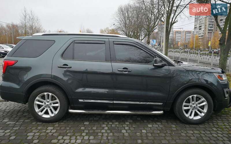 Позашляховик / Кросовер Ford Explorer 2015 в Львові