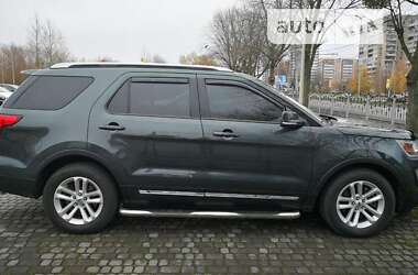 Внедорожник / Кроссовер Ford Explorer 2015 в Львове