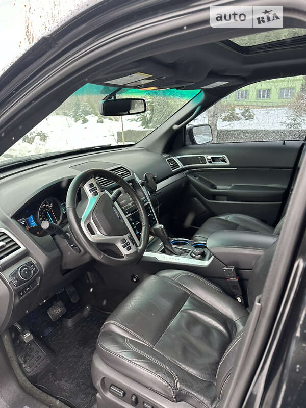 Позашляховик / Кросовер Ford Explorer 2013 в Житомирі