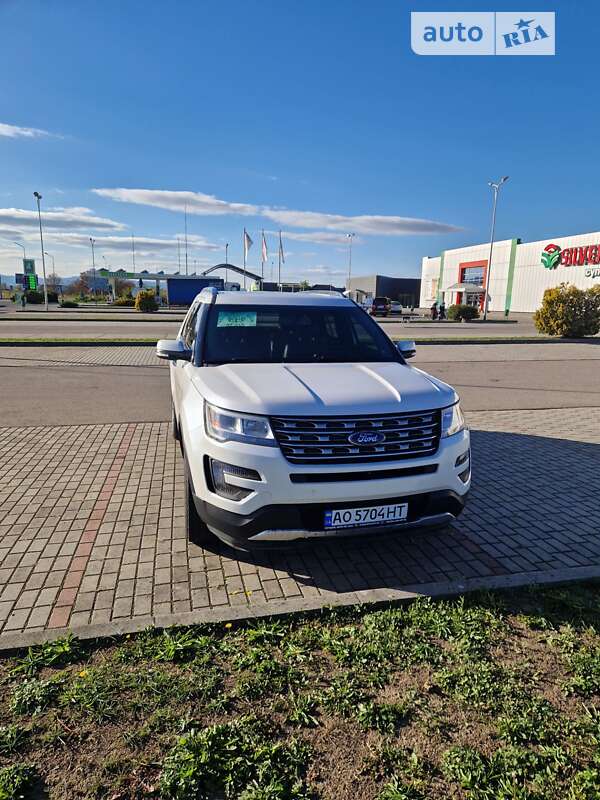 Внедорожник / Кроссовер Ford Explorer 2016 в Тячеве