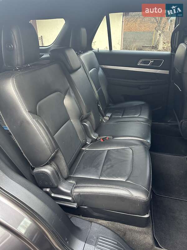 Внедорожник / Кроссовер Ford Explorer 2018 в Виннице