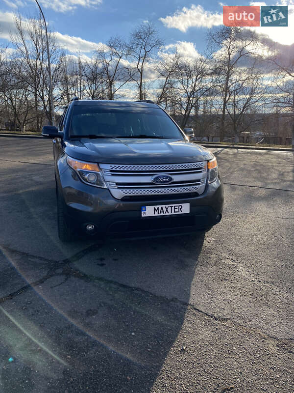 Внедорожник / Кроссовер Ford Explorer 2015 в Южноукраинске