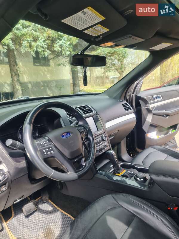 Внедорожник / Кроссовер Ford Explorer 2017 в Трускавце