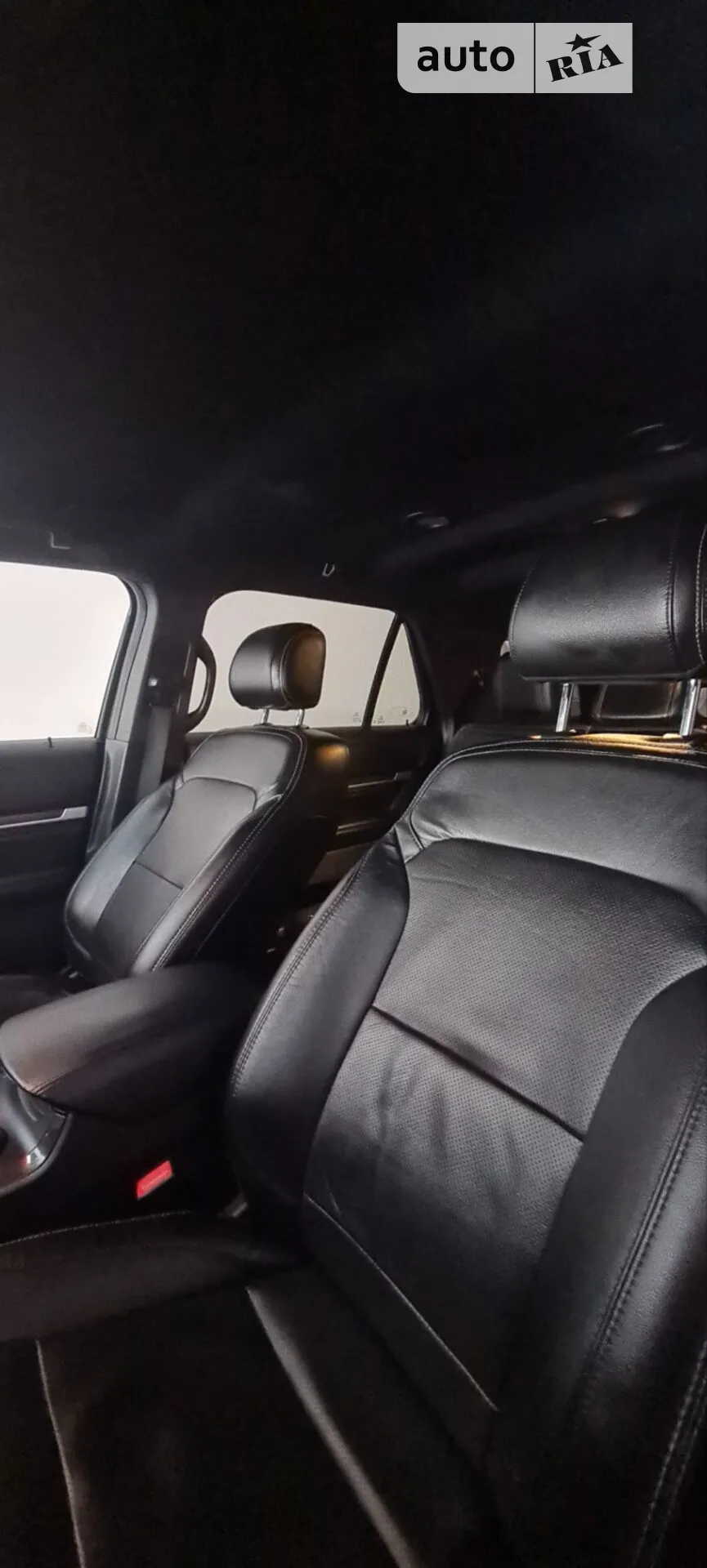 2016 Ford Explorer - мініатюра 14