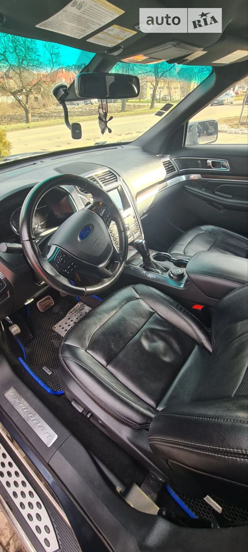 2016 Ford Explorer - мініатюра 17