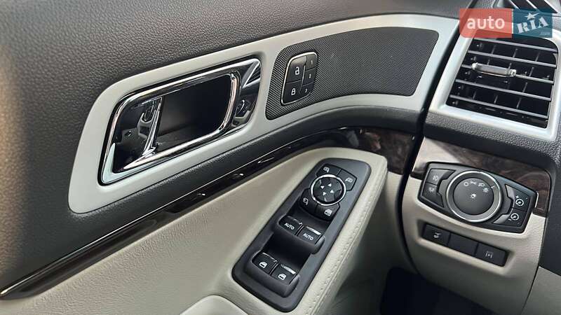 Позашляховик / Кросовер Ford Explorer 2011 в Києві