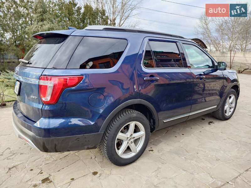 Позашляховик / Кросовер Ford Explorer 2017 в Дніпрі