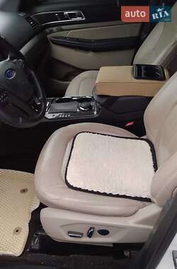 Позашляховик / Кросовер Ford Explorer 2017 в Деражні