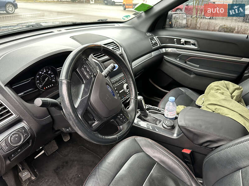 Позашляховик / Кросовер Ford Explorer 2017 в Києві