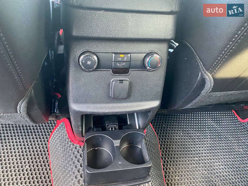 Внедорожник / Кроссовер Ford Explorer 2018 в Тернополе