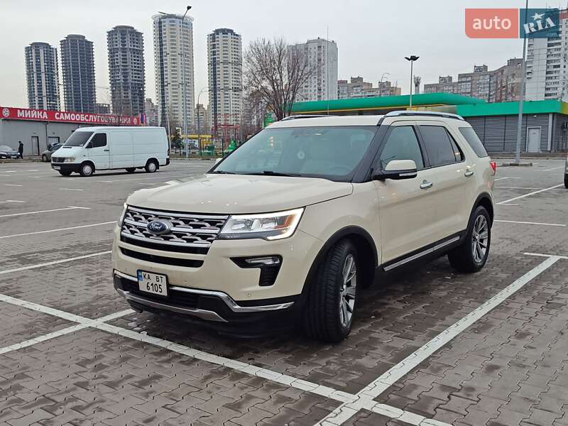 Позашляховик / Кросовер Ford Explorer 2018 в Києві