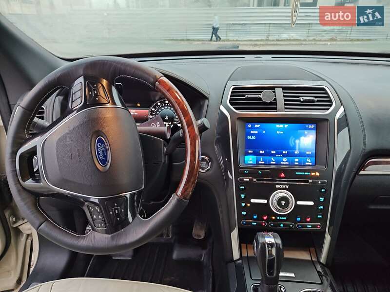 Позашляховик / Кросовер Ford Explorer 2018 в Києві
