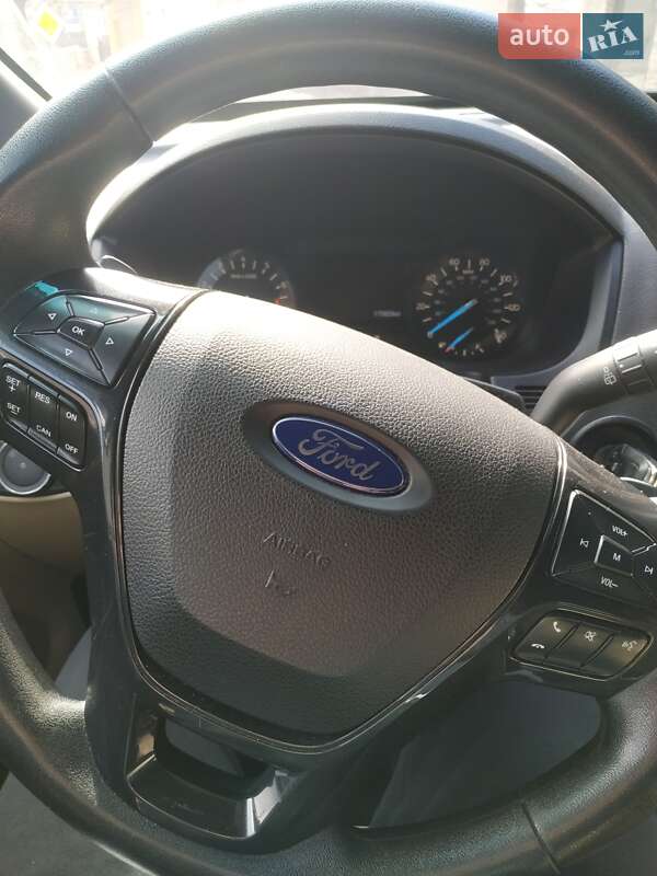 Позашляховик / Кросовер Ford Explorer 2017 в Охтирці