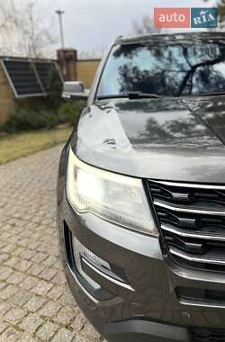 Внедорожник / Кроссовер Ford Explorer 2016 в Павлограде