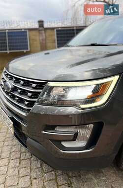 Внедорожник / Кроссовер Ford Explorer 2016 в Павлограде
