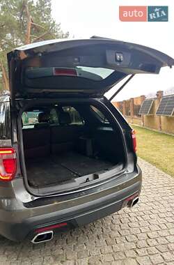 Внедорожник / Кроссовер Ford Explorer 2016 в Павлограде