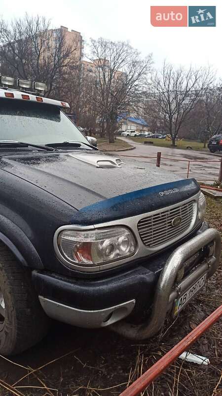 Позашляховик / Кросовер Ford Explorer 1996 в Черкасах фото 3 Позашляховик / Кросовер Ford Explorer 1996 в Черкасах