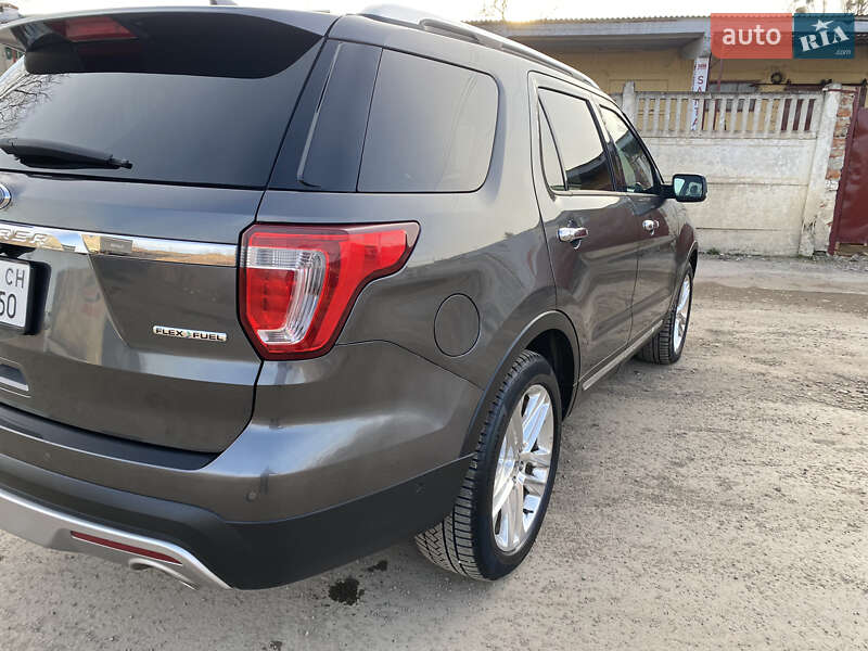 Позашляховик / Кросовер Ford Explorer 2015 в Івано-Франківську