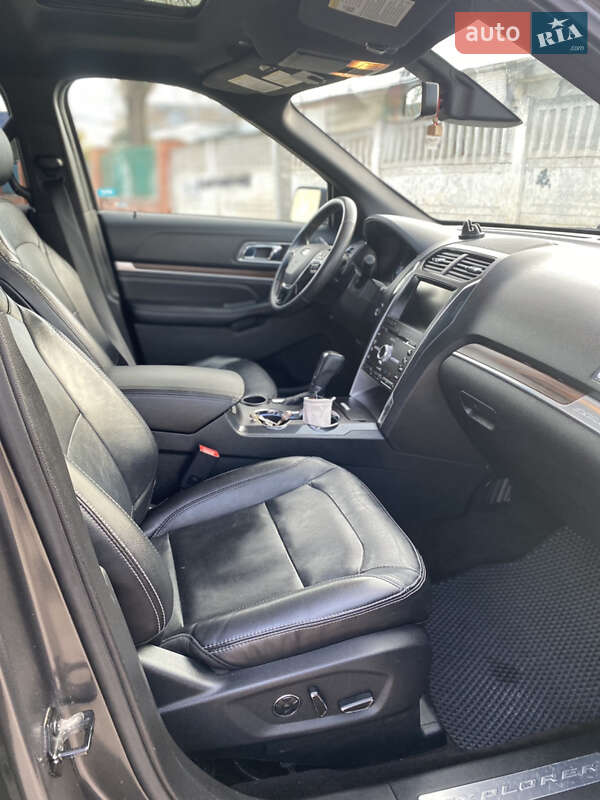 Внедорожник / Кроссовер Ford Explorer 2015 в Ивано-Франковске