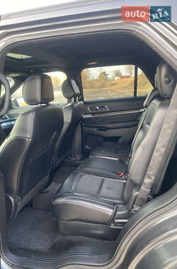 Позашляховик / Кросовер Ford Explorer 2015 в Івано-Франківську