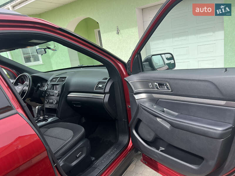 Позашляховик / Кросовер Ford Explorer 2018 в Хмельницькому