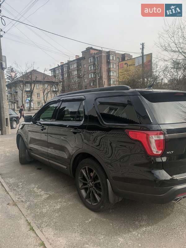 Позашляховик / Кросовер Ford Explorer 2018 в Києві