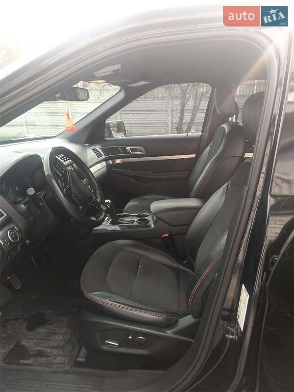 Позашляховик / Кросовер Ford Explorer 2018 в Києві
