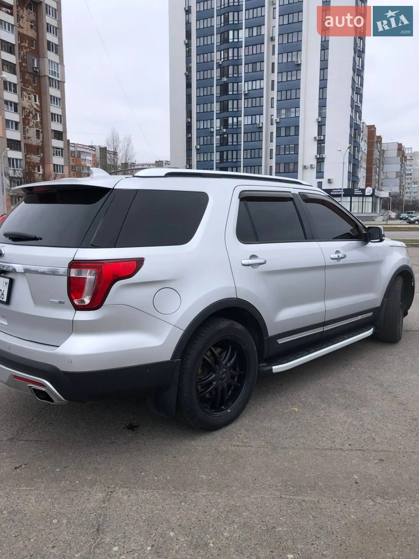 2017 Ford Explorer - мініатюра 8