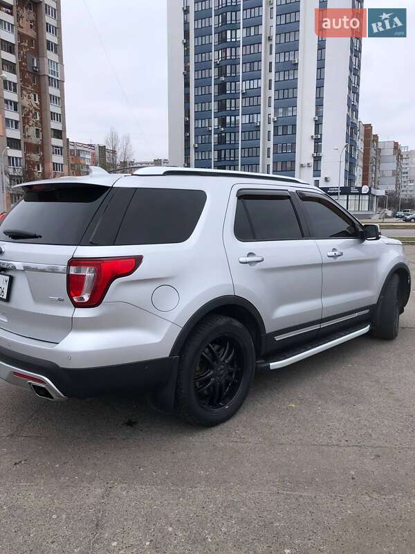 Позашляховик / Кросовер Ford Explorer 2017 в Черкасах фото 8 Позашляховик / Кросовер Ford Explorer 2017 в Черкасах